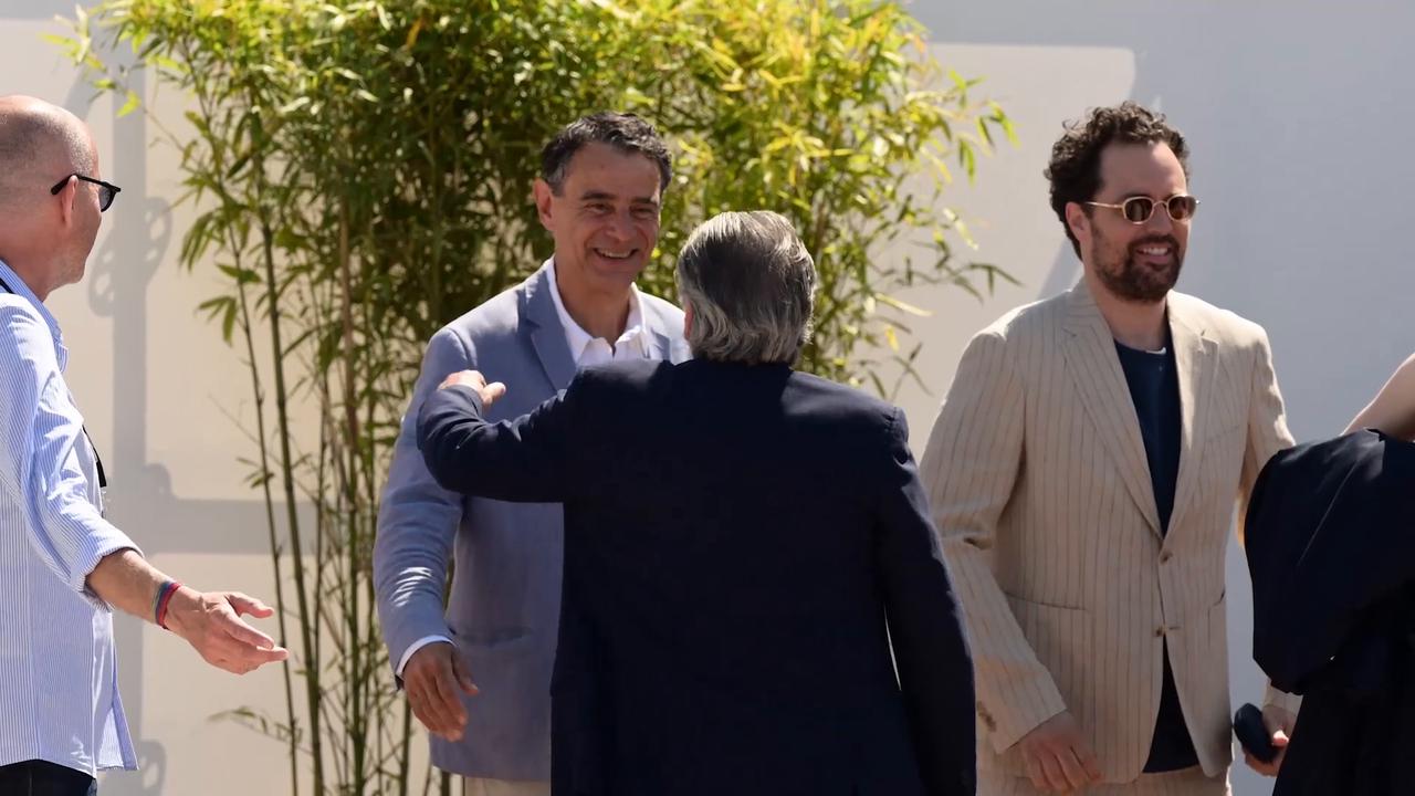 Video thumbnail for France: Cannes hosts photocall for French thriller ‘L'objet du délit’.
