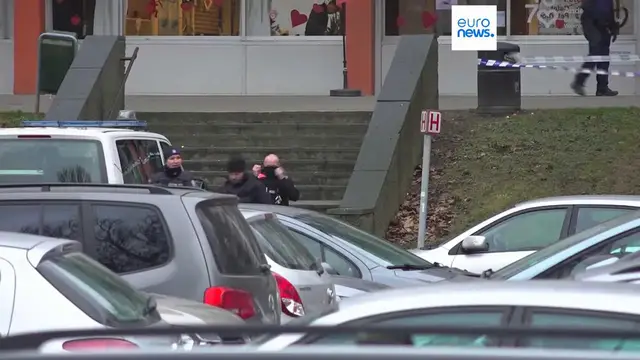 Video thumbnail for Belgian drug chief warns illegal vapes could hook children on 'spice'