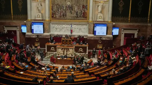 'Video thumbnail for What is the "Zucman tax", the wealth tax that is dividing French MPs?'