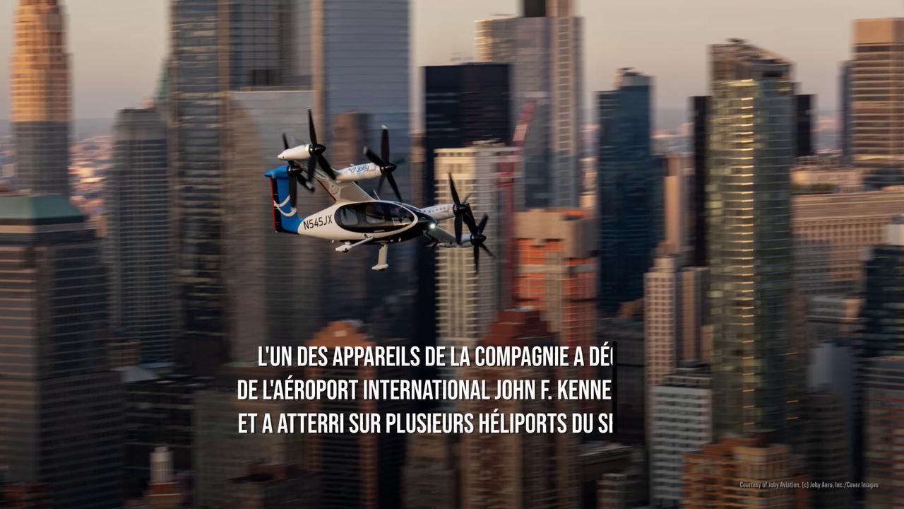 Video thumbnail for Des taxis aériens font leur apparition à New York avec une première série de vols de démonstration.