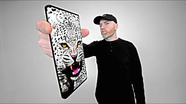 'Video thumbnail for The Flagship Smartphone Nobody Saw Coming'