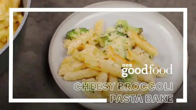 Video thumbnail for Cheesy broccoli pasta bake