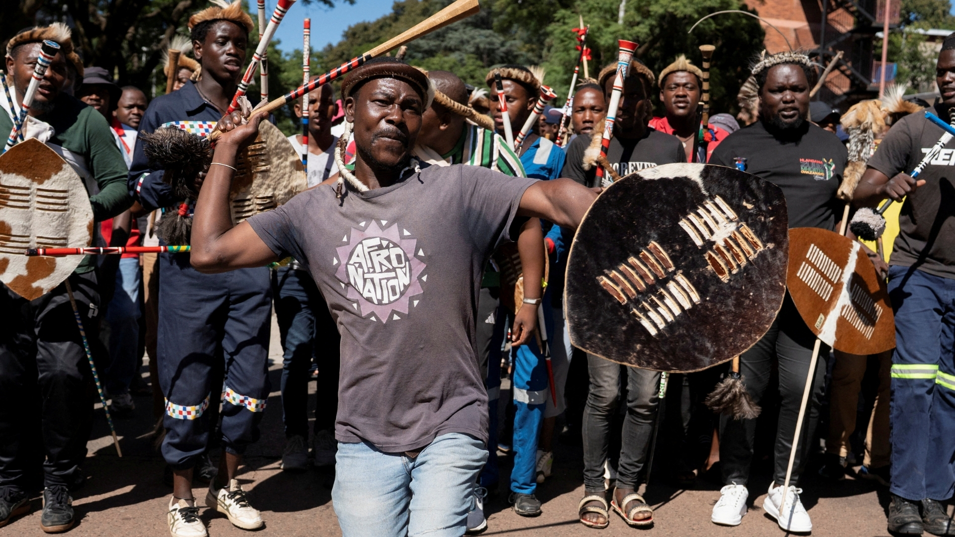 Video thumbnail for South Africa anti-migrant protests: Thousands march, demanding illegal immigrants to leave