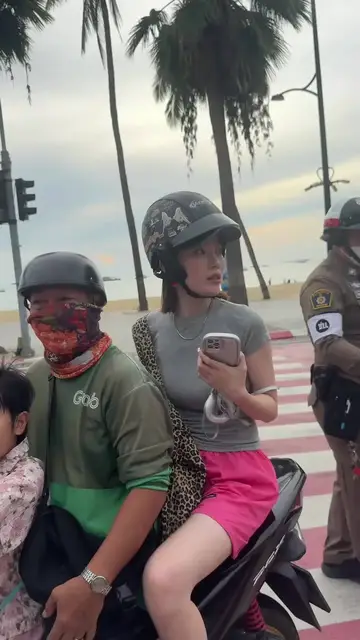 Video thumbnail for Traffic Police Surprise Child with Free Motorcycle Helmet