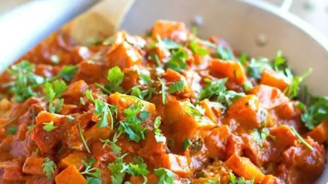 Video thumbnail for 30 Minute Squash Coconut Curry recipe   Copy