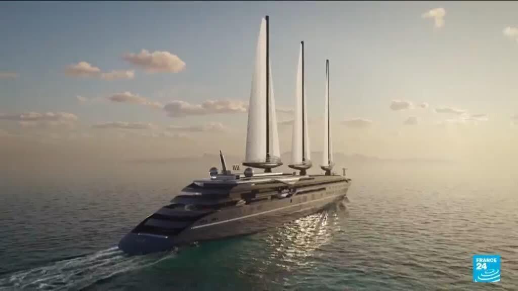Video thumbnail for World's largest sailing yacht christened in Saint Nazaire shipyards