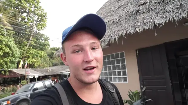 'Video thumbnail for Backpacking Thailand - | CRAZY RUSSIAN DUDE KNOCKS OUT MUY THAI CHAMPION |'