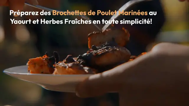 Video thumbnail for Brochettes de Poulet Marinées au Yaourt et Herbes Fraîches – Recette Facile