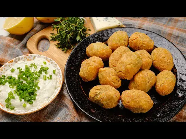 Video thumbnail for Fried Olives | Easier Eats