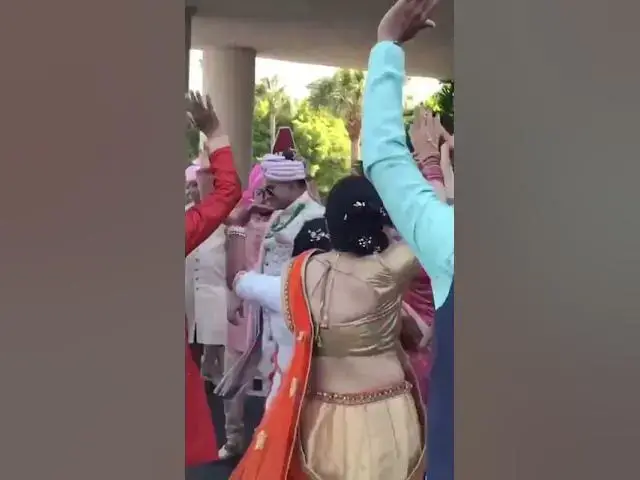 Video thumbnail for Dhol beats ! Dance to the beat ! #dance #dhol #bollywood #bhangra