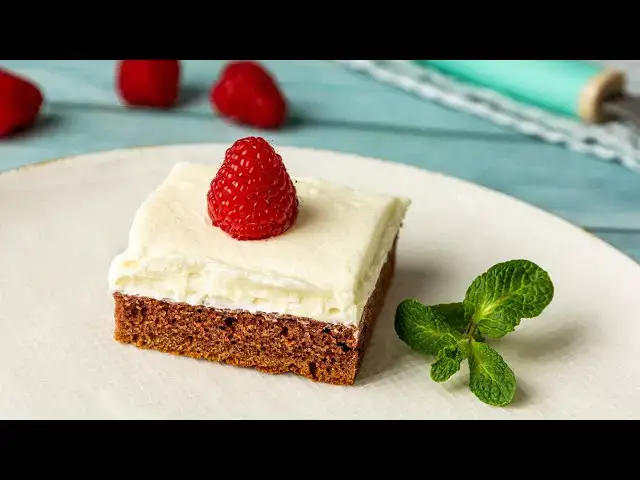 Video thumbnail for Red Carpet Sheet Cake | Easier Eats