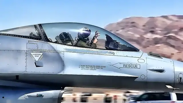 'Video thumbnail for F-16 Fighting Falcons Shaw AFB • Red Flag Nellis'