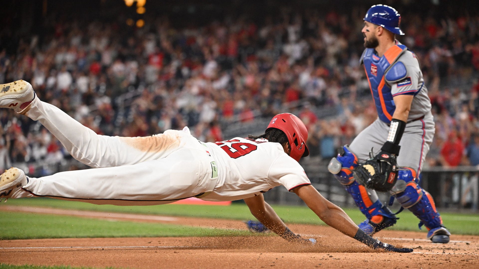 Video thumbnail for Tuesday MLB Moments: James Woods' Inside-the-Park Grand Slam