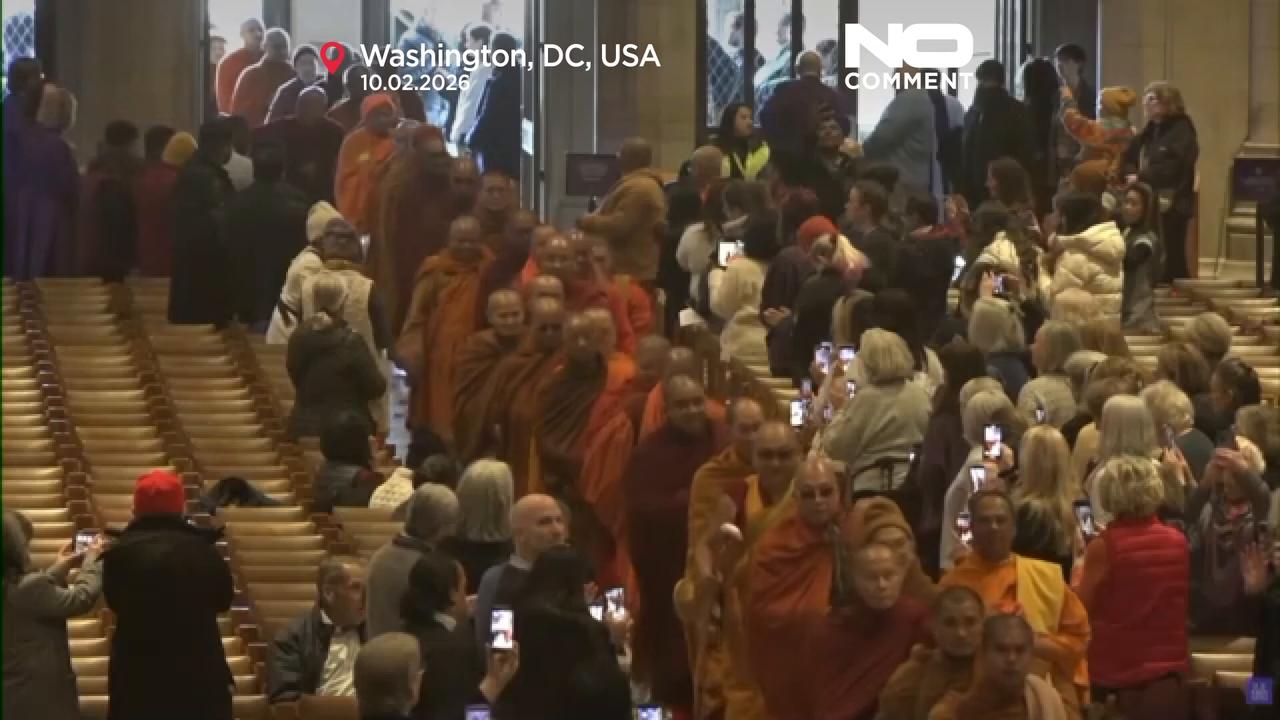 Video thumbnail for Buddhist monks complete 3,700-kilometre 'Walk for Peace' to Washington