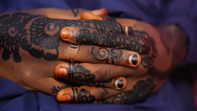 Video thumbnail for Gunmen abduct 28 travellers heading to Islamic event in central Nigeria