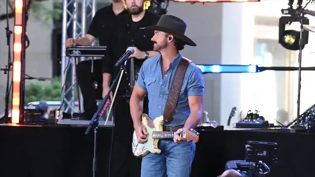 Video thumbnail for NY: Today Show Citi Concert Series Featuring Riley Green 10.