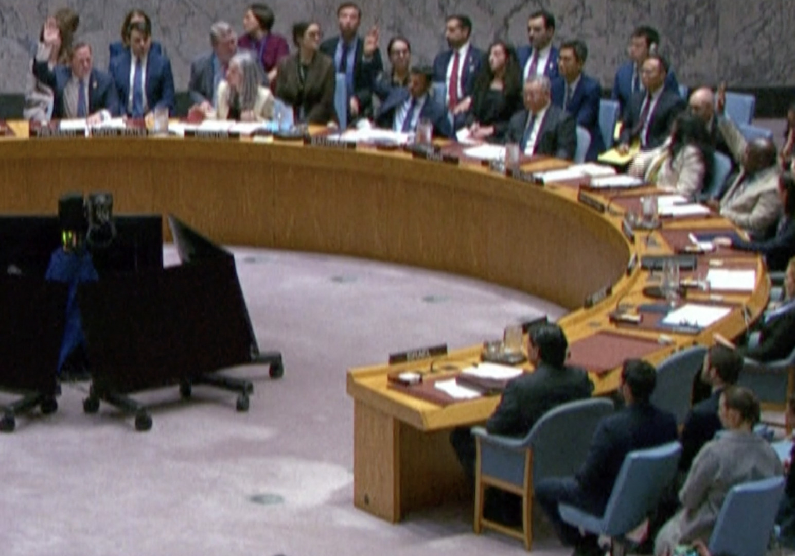 Video thumbnail for UN Security Council adopts Gulf countries’ draft resolution