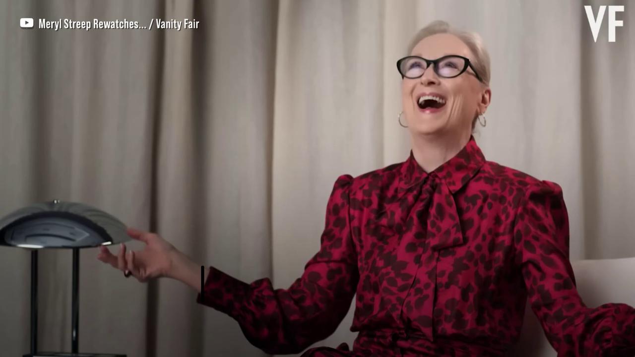 Video thumbnail for Meryl Streep recalls having 'beef' with Goldie Hawn in the '90s.