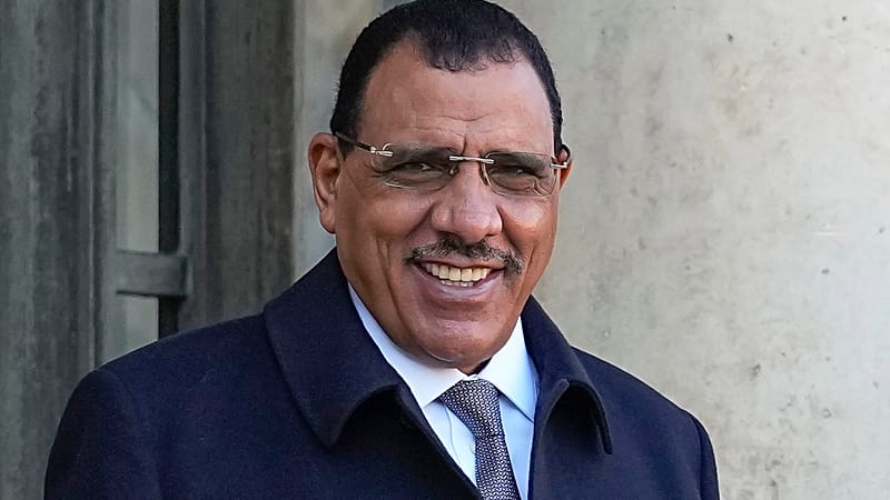 Video thumbnail for Niger protest EU's resolution for unconditional relase of Bazoum