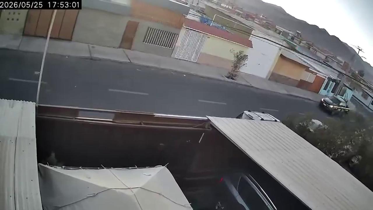 Video thumbnail for Chile: Powerful 6.9 Earthquake Violently Shakes Homes In Chile.