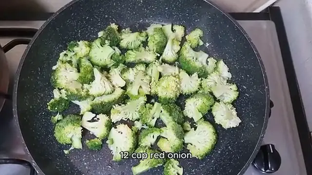 Video thumbnail for Broccoli And Cauliflower Salad