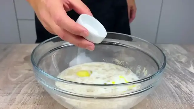 'Video thumbnail for Flower Buns in 20 Minutes - Everyone squeals with pleasure! They melt in your mouth!'