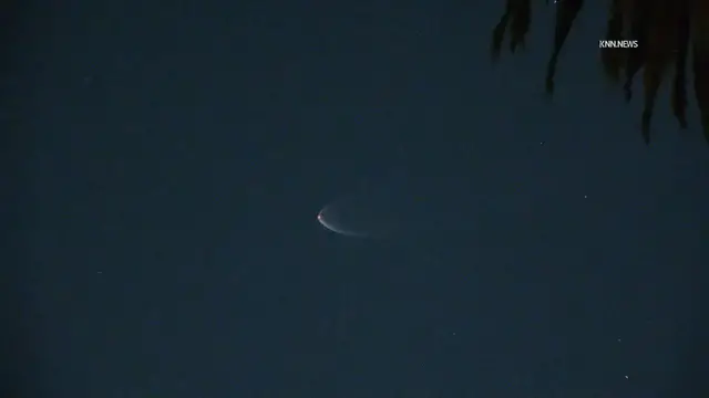 Video thumbnail for US, Los Angeles: Los Angeles SpaceX Starlink Launch.