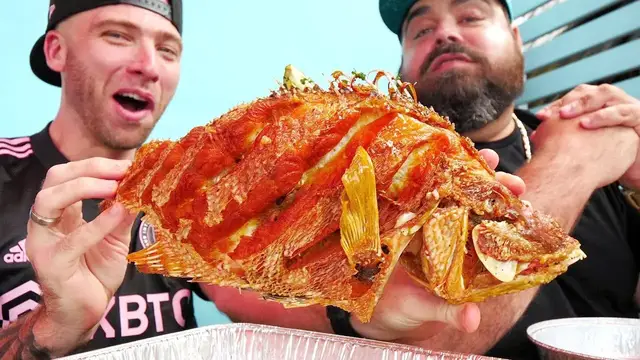 Video thumbnail for Massive SOUTH FLORIDA SEAOOD Lunch!! Stone Crab, Fried Hogfish & Minuta Sandwich | Miami, Florida