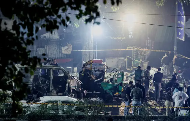 'Video thumbnail for At least 8 people killed in New Delhi car blast'