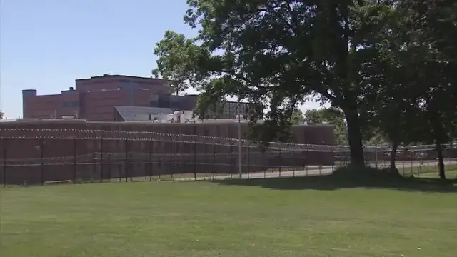 Video thumbnail for 2 Westchester correction officers charged with misconduct after alleged incidents at county jail