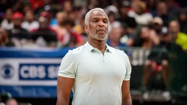 Video thumbnail for Charles Oakley: Knicks Parade Controversy and Championship Buzz