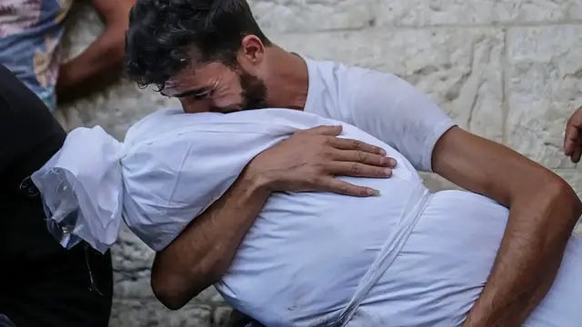 'Video thumbnail for Ceasefire talks overshadowed as Israel continues Gaza bombardment'