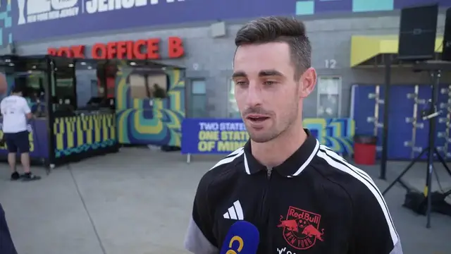 Video thumbnail for Mexico: US soccer player says World Cup at home is "truly amazing experience".