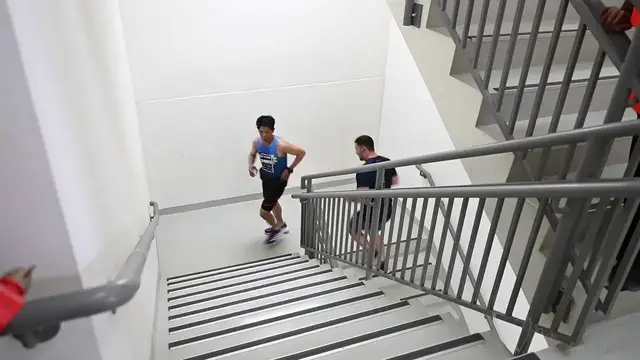 Video thumbnail for Kuwait: Hundreds Race Up Al Hamra Tower in Kuwait City.