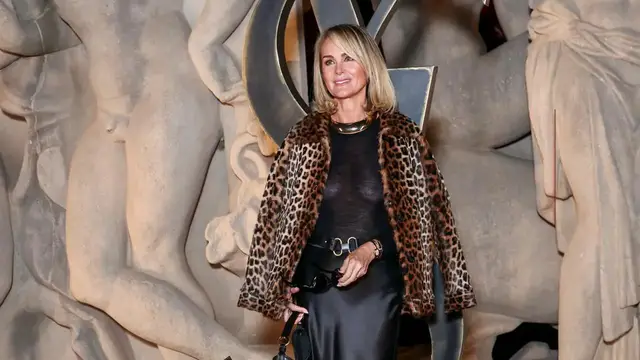Video thumbnail for Laeticia Hallyday fête les 22 ans de Jade à Saint-Barthélemy.