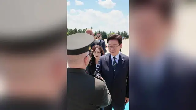 Video thumbnail for Türkiye: South Korean President Lee arrives in Ankara for NATO summit.