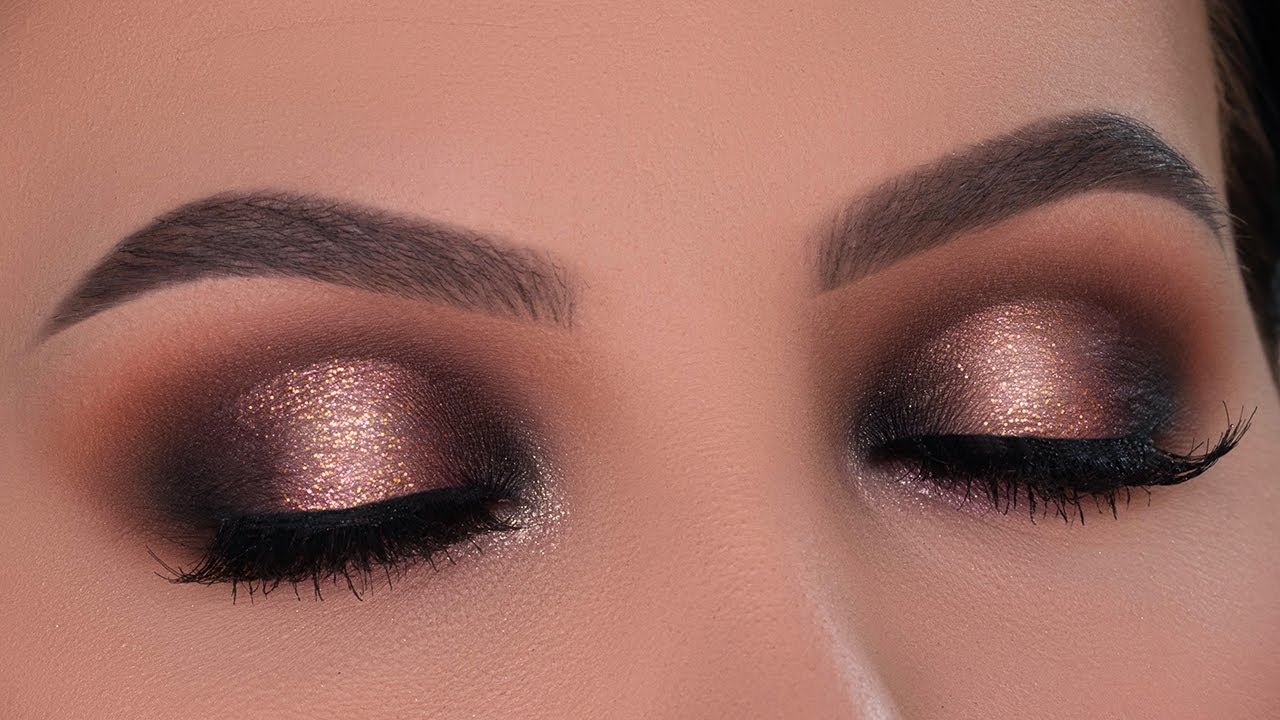 Video thumbnail for Smokey Halo Eye Makeup Tutorial | ABH x Amrezy Palette