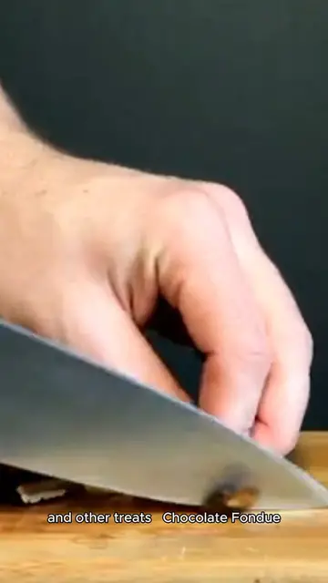 'Video thumbnail for chocolate fondue recipe'