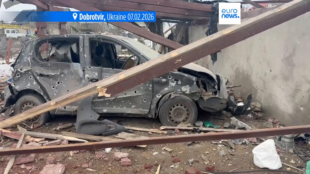 Video thumbnail for Zelenskyy says US sets June deadline for peace deal, as Russia launches new attacks on energy sites