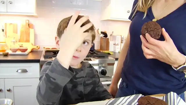 Video thumbnail for 9.DOUBLE CHOCOLATE CHIP COOKIES ¦ gluten free cookie recipe (720p 30fps)