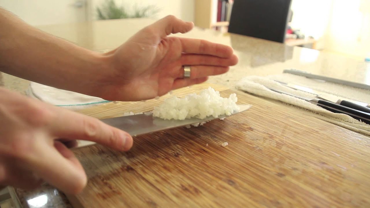 Video thumbnail for How to Slice and Dice an Onion | Byron Talbott