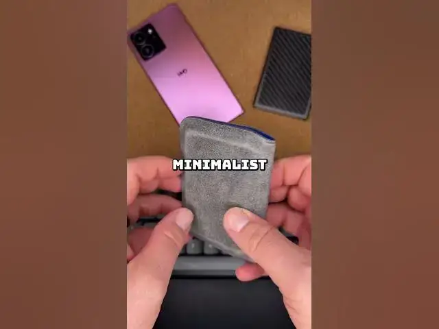 'Video thumbnail for A quick look at the Bellroy Apex Slim Sleeve!'