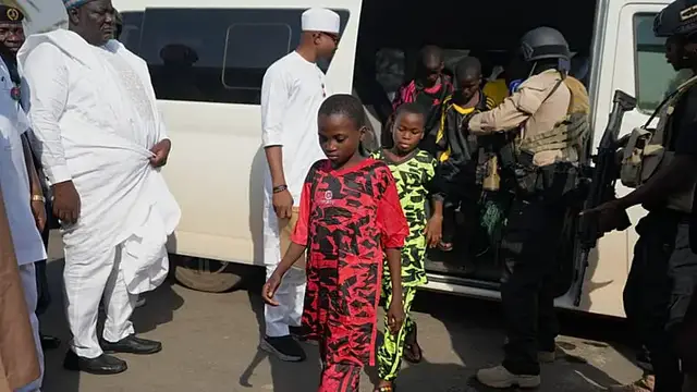 Video thumbnail for Last group of kidnapped Nigerian schoolchildren reunited with their families