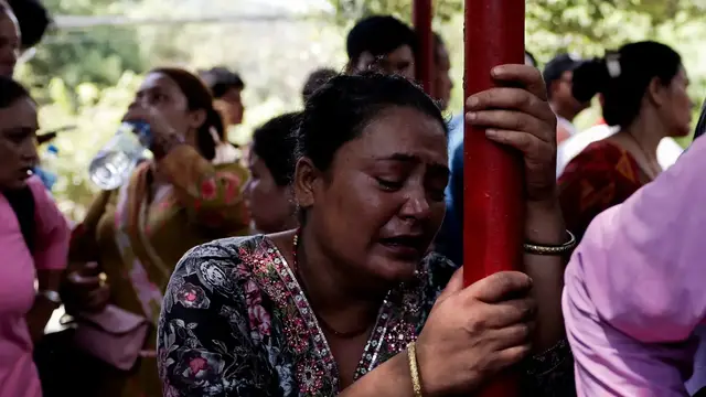 Video thumbnail for Nepal’s flood survivors search for missing loved ones