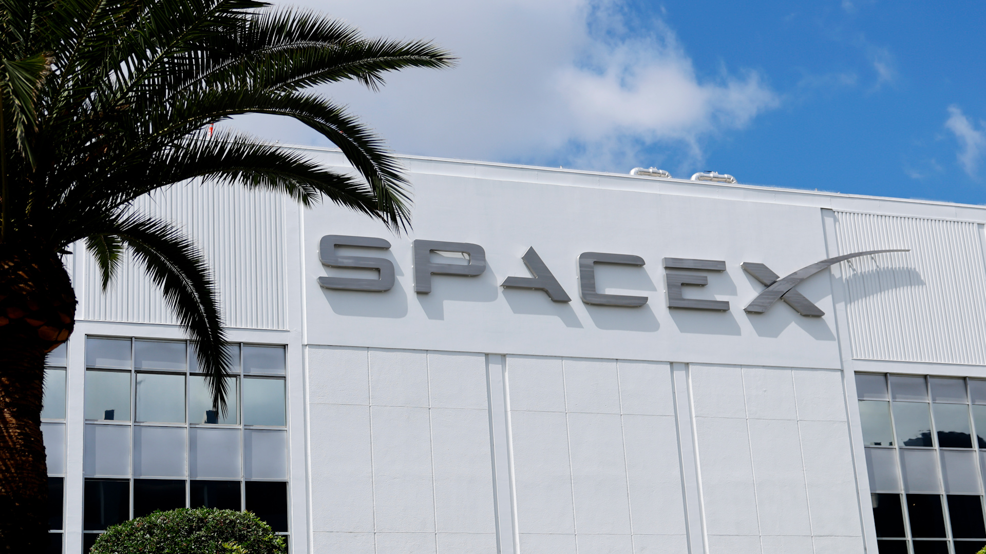 Video thumbnail for SpaceX IPO filing shows big AI hopes and steep losses