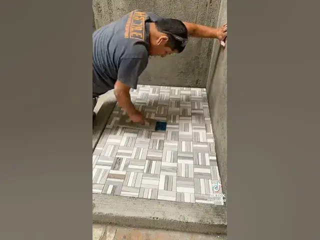 Video thumbnail for لاصق بلاط ابيض محسن عالي الأداء من مجموعة المناصير