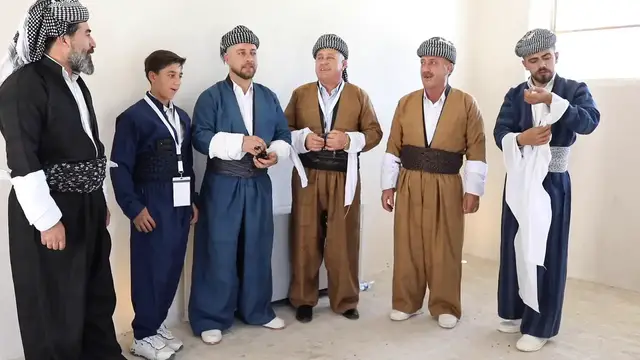 Video thumbnail for Iraq: Kurdish Folk Festival In Zakho.