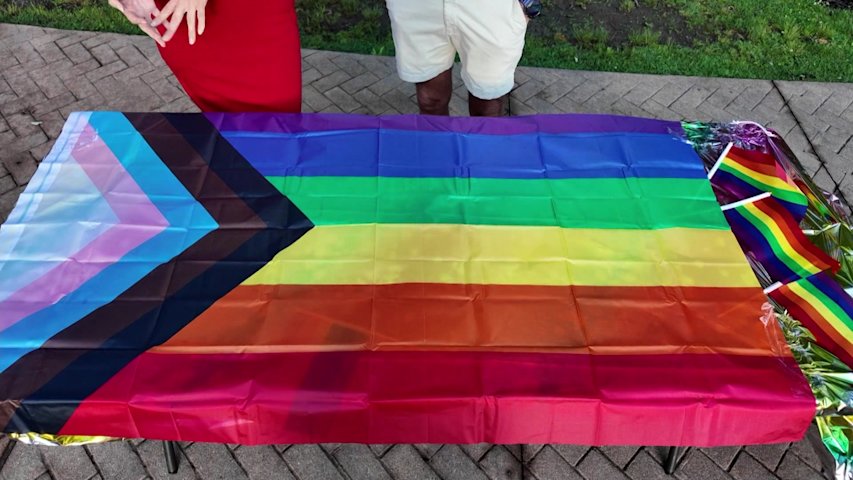Video thumbnail for Thousands expected for Long Island Pride celebration in Huntington