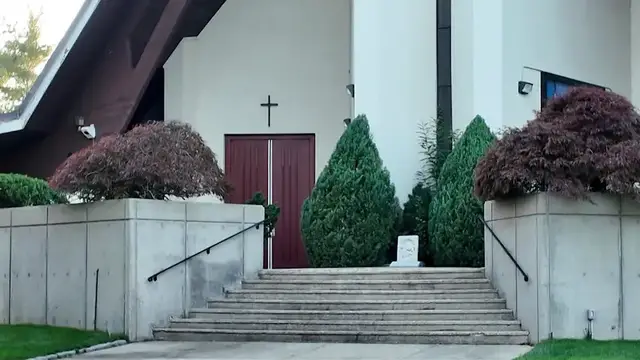 Video thumbnail for Grace Episcopal Church plans new cemetery in North Massapequa, drawing neighborhood concerns