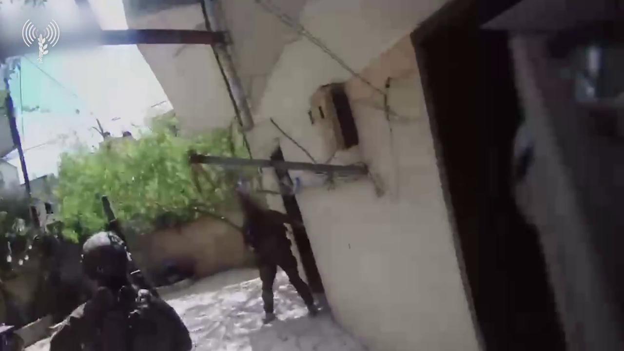 Video thumbnail for Israeli Duvdevan Unit Arrests Five Suspects in West Bank Operations.